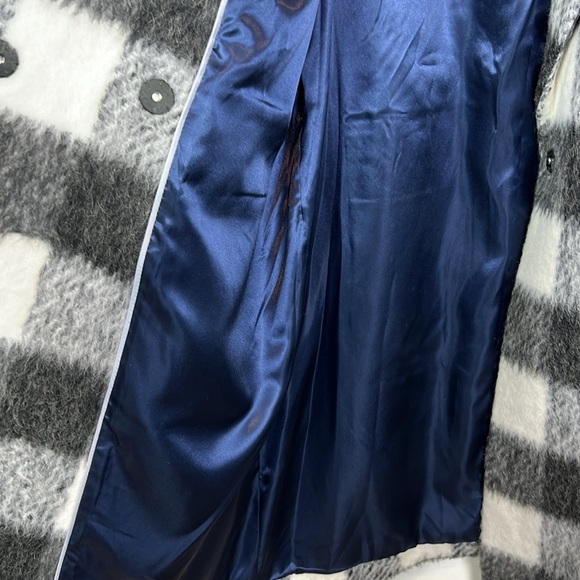 J. Crew Collection Oversized Topcoat Gray Plaid Jewel Gem Buttons M - Picture 12 of 16